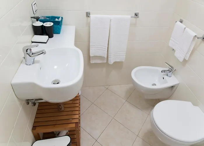 La Lanterna ليفانتو